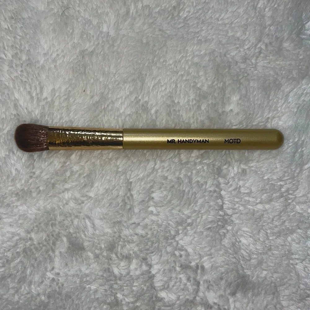 NWT Mr.Handyman MOTD‎ Makeup Brush